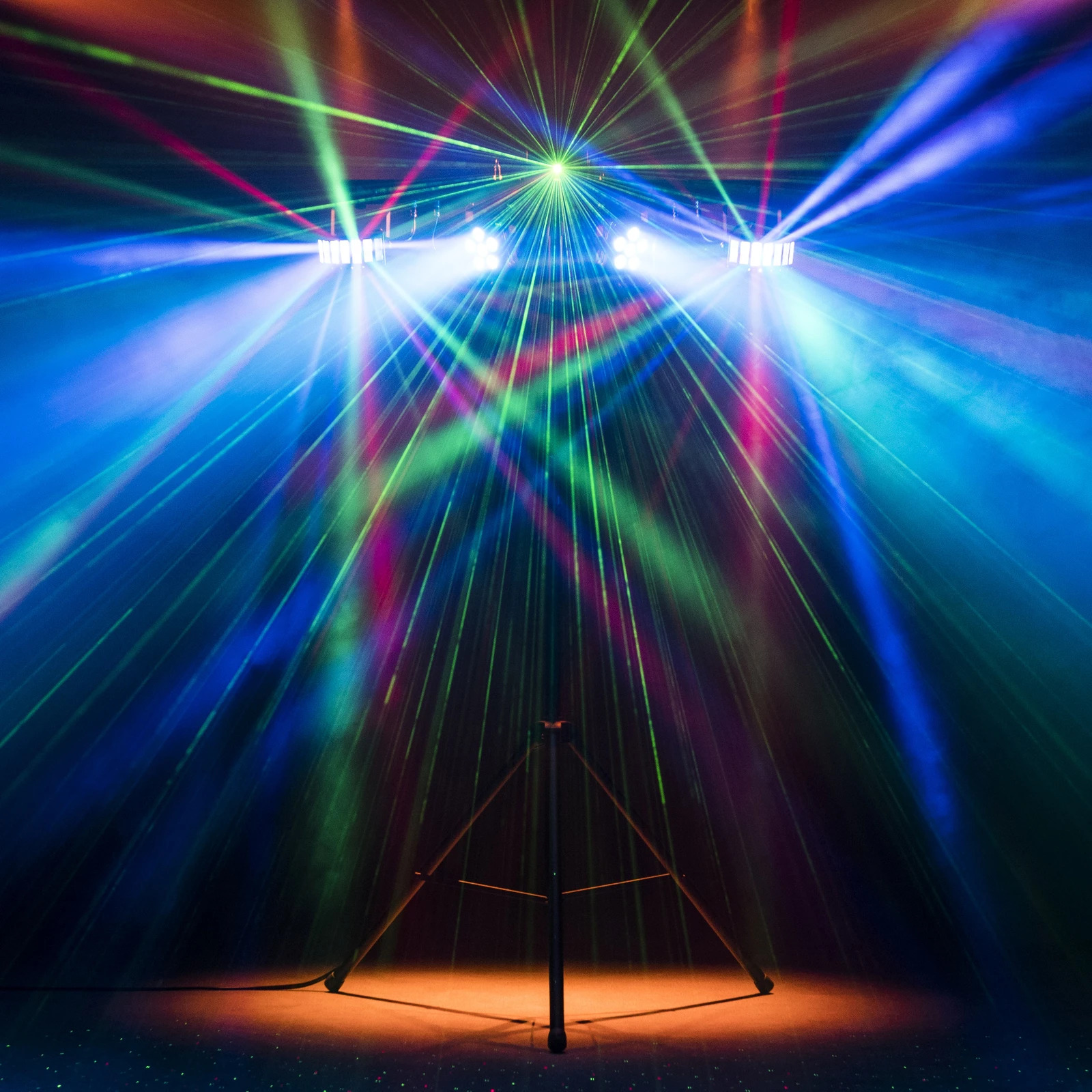 Sehr farbenfrohes Partylicht XL – ideal für Partys, Hochzeiten und Events – BassModus Veranstaltungstechnik
